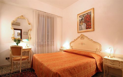 Hotel Bernardi Semenzato Венеция Екстериор снимка