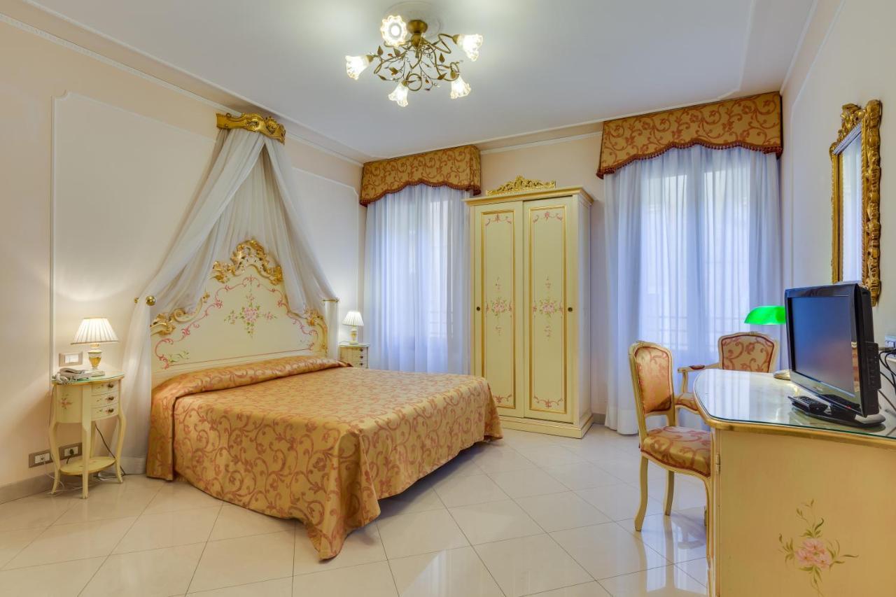 Hotel Bernardi Semenzato Венеция Екстериор снимка